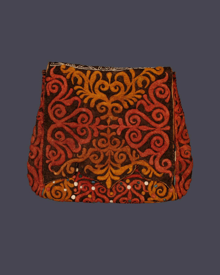 Woolen felt bag with appliqu� felt decorations and flower