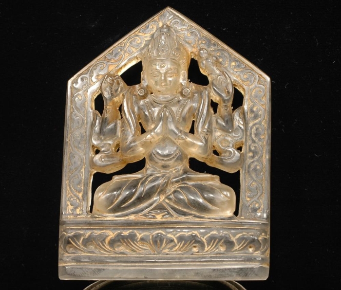 Crystal sculpture of the Chenrezig Buddha