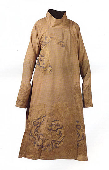 Dragon robe