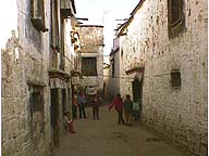 alleyway in conservation area