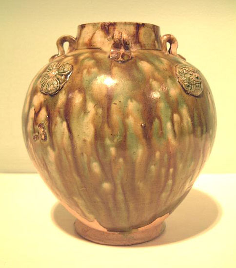 Tang dynasty sancai pottery vase 