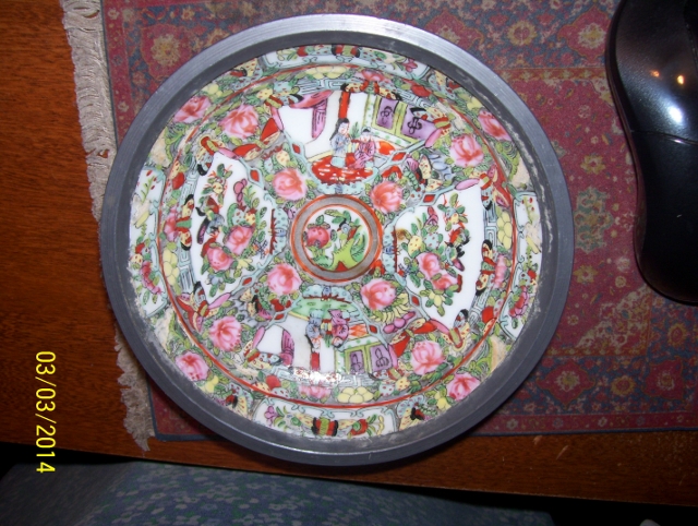 Sidewall. Anglo-Japanesque or Japonaiserie design of pink and