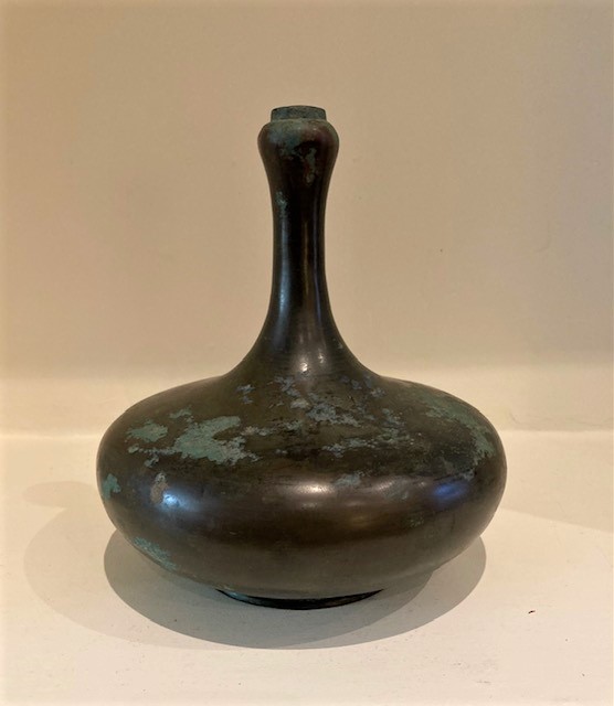 Chinese Han dynasty bronze wine bottle