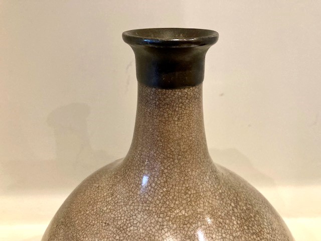 Rare 17th century Japanese bottle