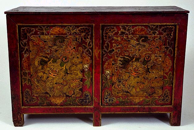 Cabinet with Relief Painting of Dragons